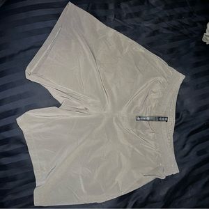 lululemon Pace Breaker Short 9 inch Linerless